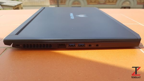 Acer Triton 700 Lato Sinistro