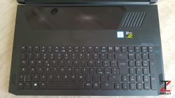Acer Triton 700 Tastiera e Touchpad