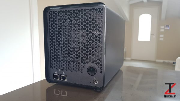 Drobo 5N2 Connessioni