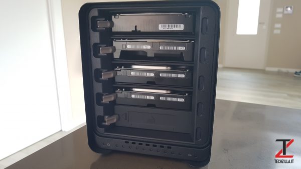 Drobo 5N2 Hard Disk