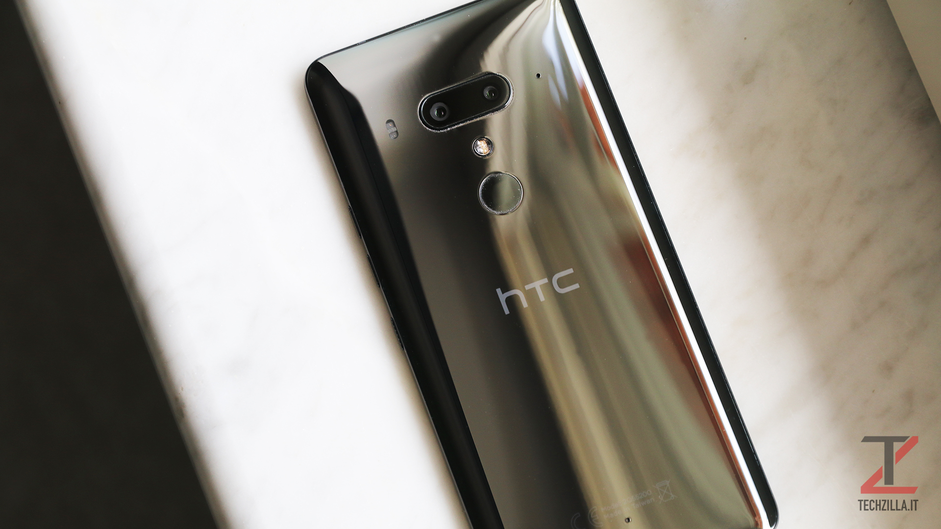 HTC U12+ recensione