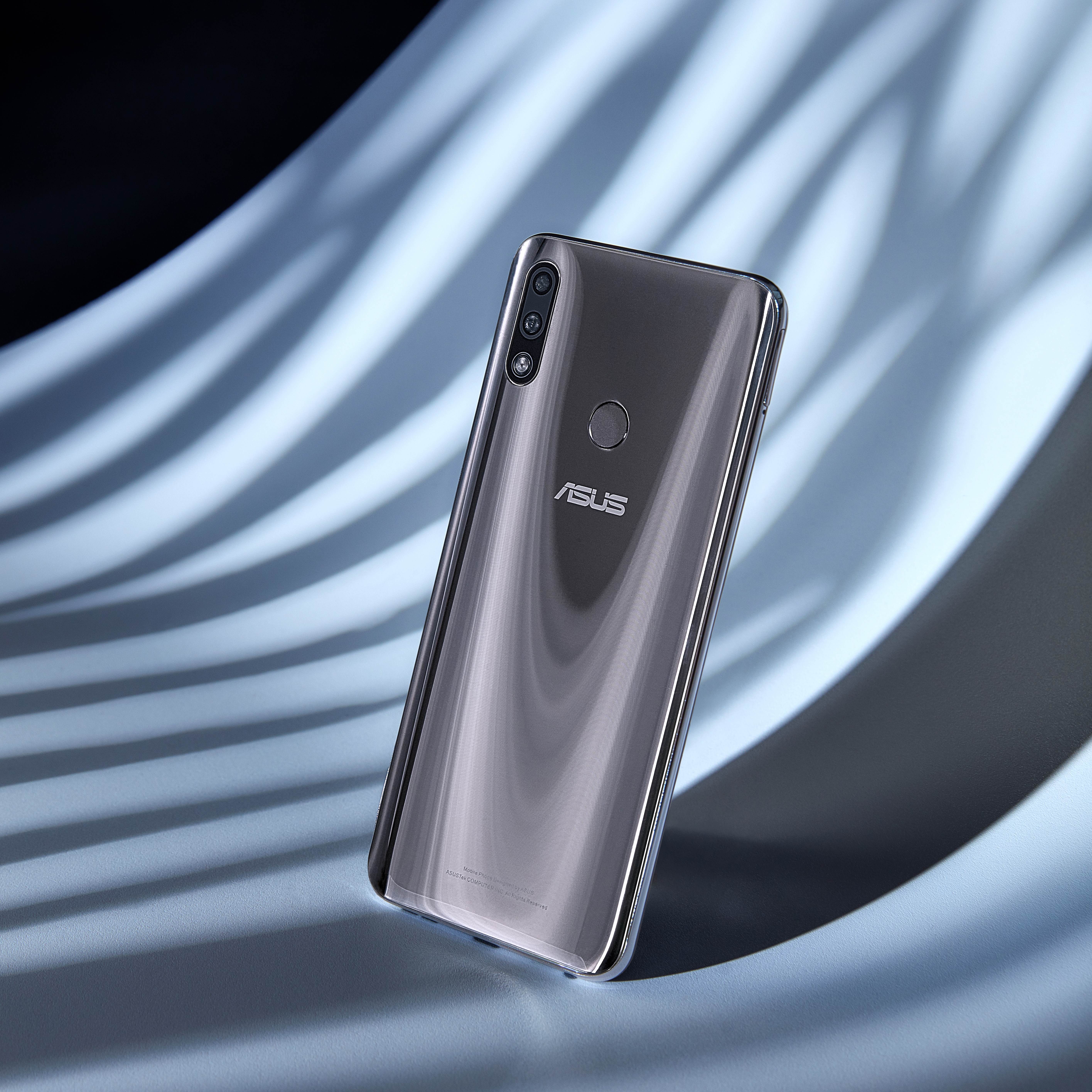 ASUS Zenfone Max Pro M2 Scenario photo 1