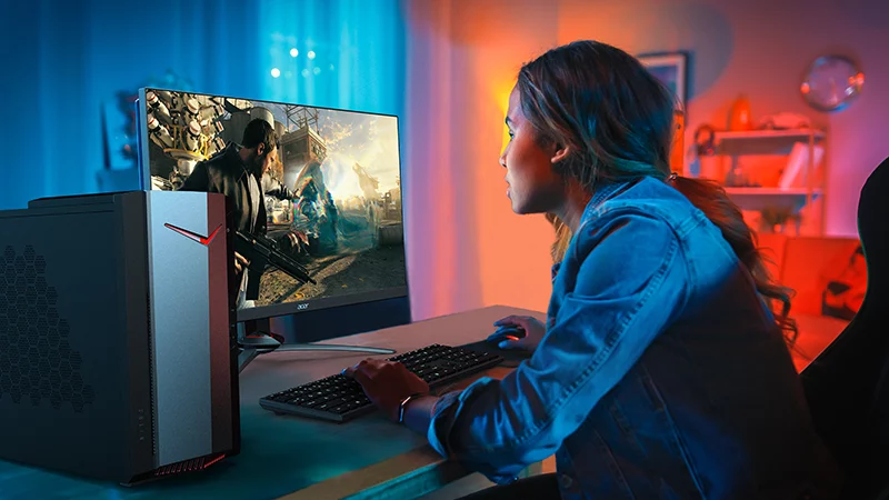 Arrivano i nuovi desktop della linea Predator. Con Orion 3000 e Nitro 50 sarà possibile giocare al massimo delle proprie potenzialità 4 NITRO 50 N50 620 lifestyle 01