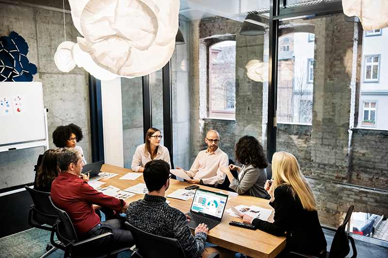 Acer annuncia l’arrivo di due nuovi portatili della serie TravelMate P6, due notebook potenti e ultraleggeri che possono convertirsi ad ogni stile di lavoro 6 TravelMate P6 P614P 52 Lifestyle 01
