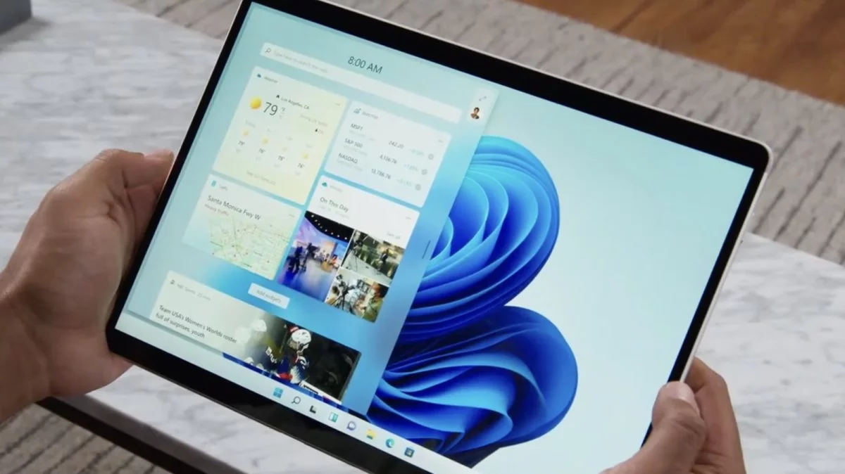 Windows 11 è ufficiale - Nuovo design, nuovo menù Start e App Android native | Disponibile al download 19 Windows 11 - Widget feed
