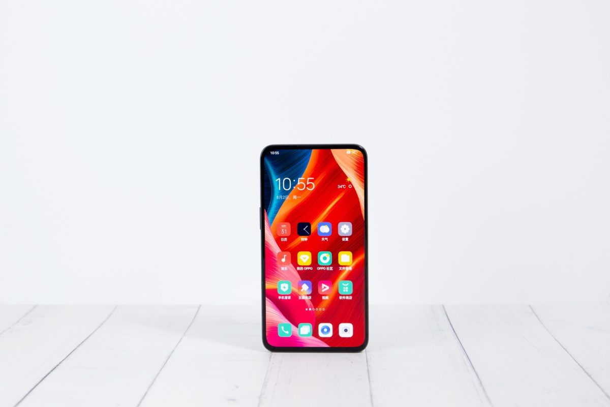 La fotocamera sotto al display è sempre più vicina: le novità di OPPO 6 oppo under display 3