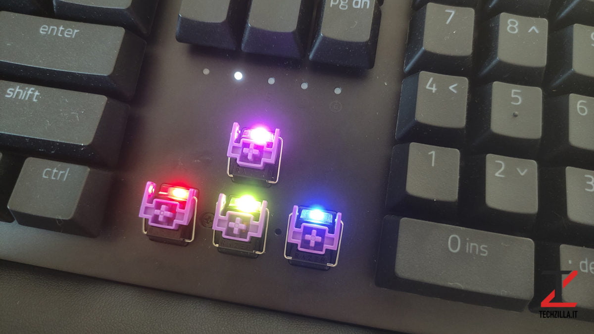 Nuova Razer Huntsman V2 • Recensione • Con i nuovi switch ottici lineari di 2°generazione il controllo è perfetto 13 Nuova Razer Huntsman V2 Chroma RGB