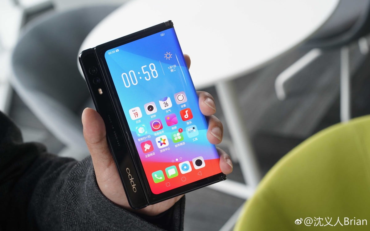 OPPO INNO DAY 2021: in arrivo una NPU, smart glasses e smartphone pieghevoli 3 oppo foldable