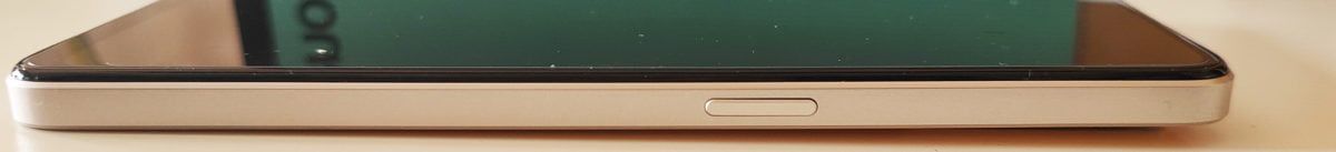 Recensione OPPO Reno 7: il ritorno del microscopio nella fascia media 9 reno 7 lato sx
