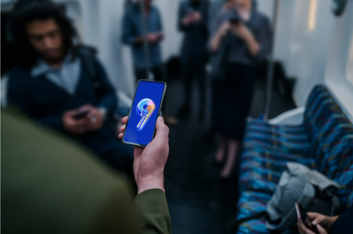ASUS Zenfone 9 è ufficiale: un top-gamma super compatto 2 ASUS Zenfone 9 3