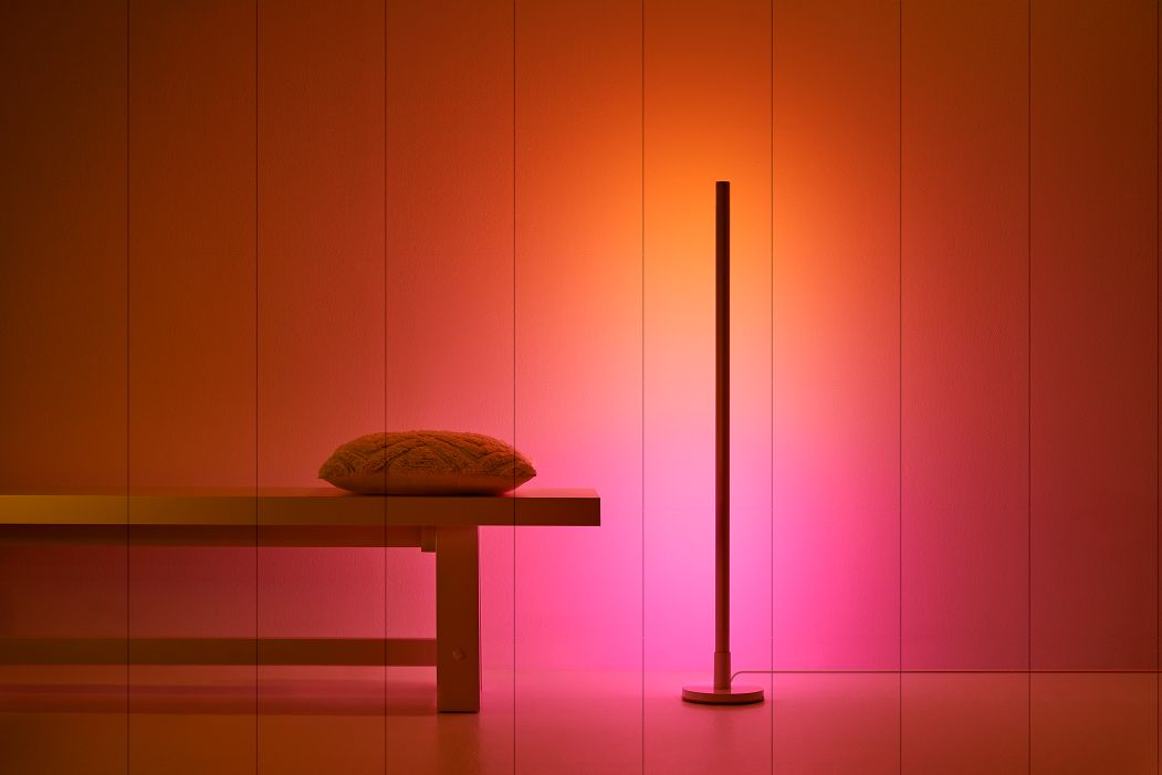 Arriva SpaceSense per i prodotti Wiz: rilevamento di movimento grazie al segnale Wi-Fi 6 WIZ POLE FLOOR LAMP CONTEXT DUAL ZONE LIGHT SETTING 2