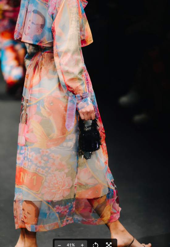 OPPO FIND N2 FLIP alla Fashion Week con l'iconico tulle di ACT N°1 5 screenshot lion.app .box .com 2023.02.24 15 33 23