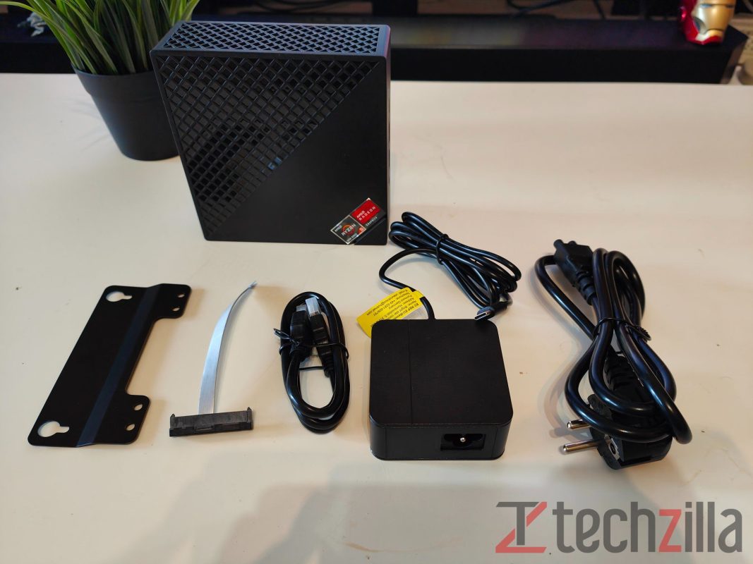 Recensione NiPoGi AM06PRO mini-pc con Ryzen 5 5 IMG20230703194109