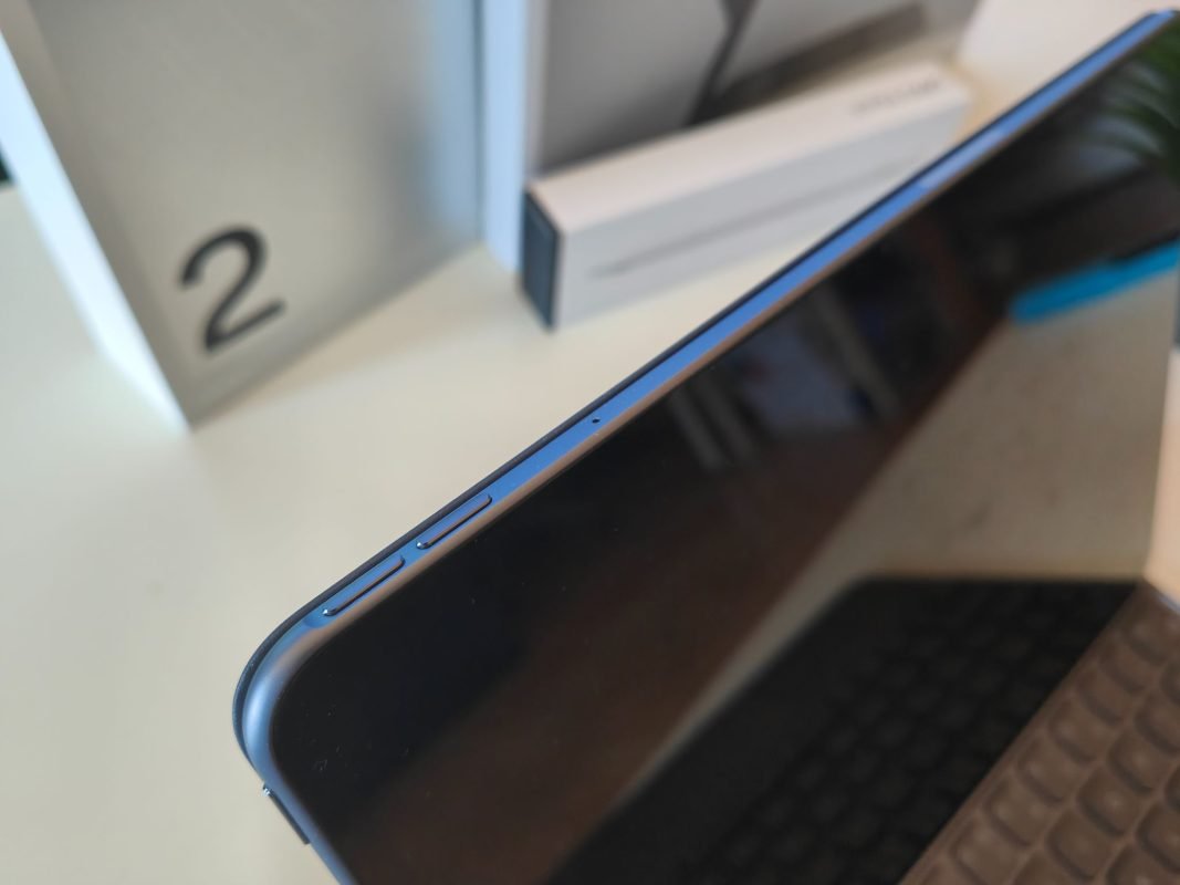 Recensione OPPO Pad 2 con accessori: Un versatile compagno di lavoro e svago 6 OPPO PAd 2 recensione TZ 29