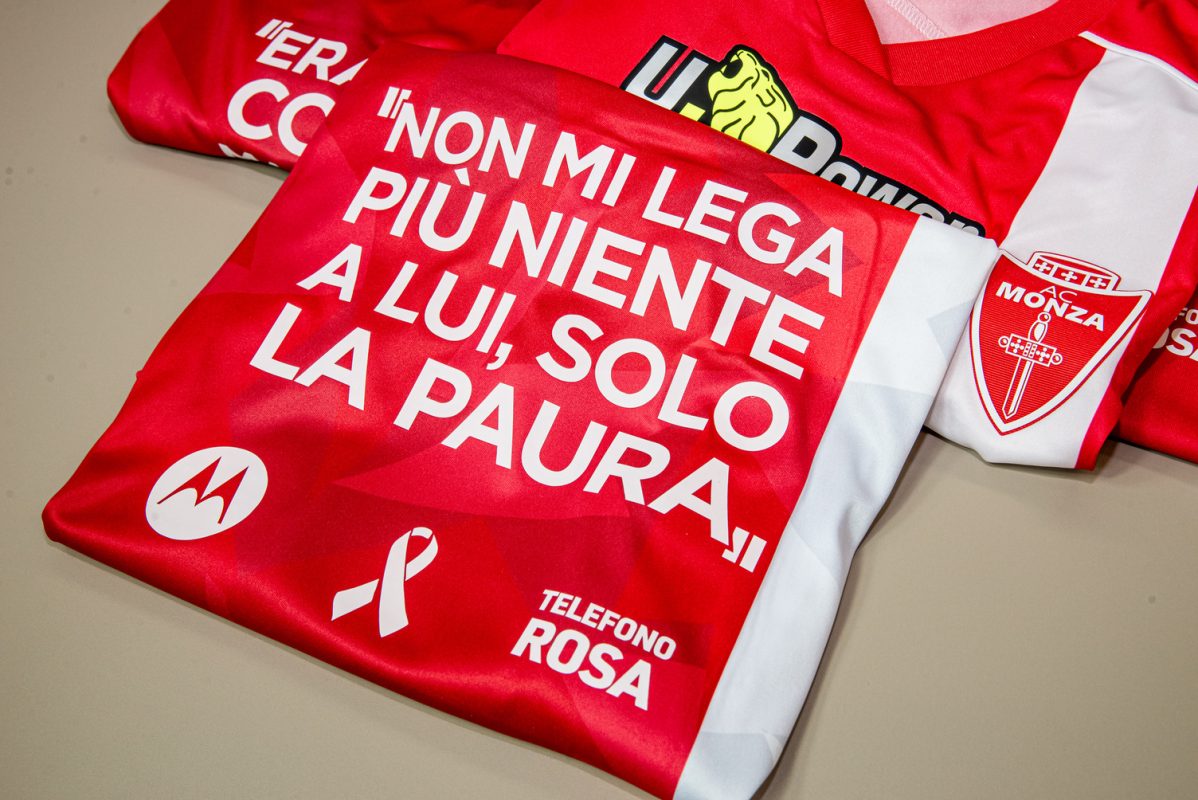 Motorola e AC Monza scendono in campo insieme a Telefono Rosa contro la violenza sulle donne 2 1 DSC 7805 1 1