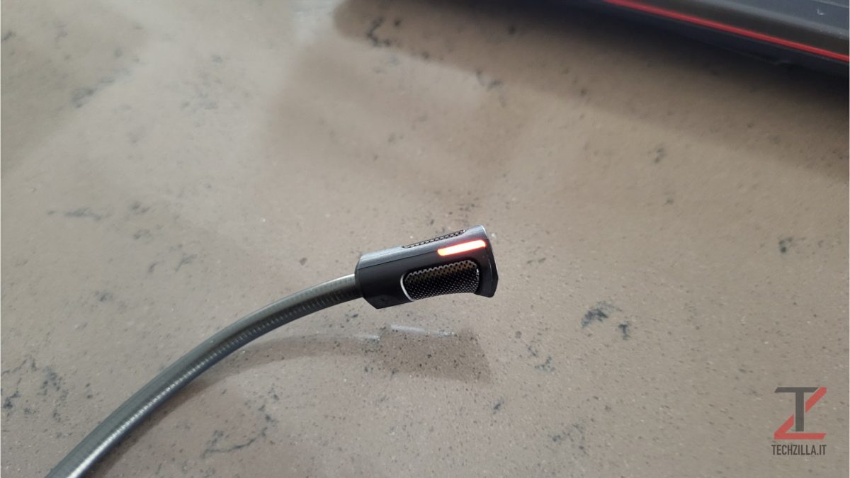 Recensione Razer Kraken v4 - Le cuffie definitive per il gaming 5 Razer Kraken v4 Microfono