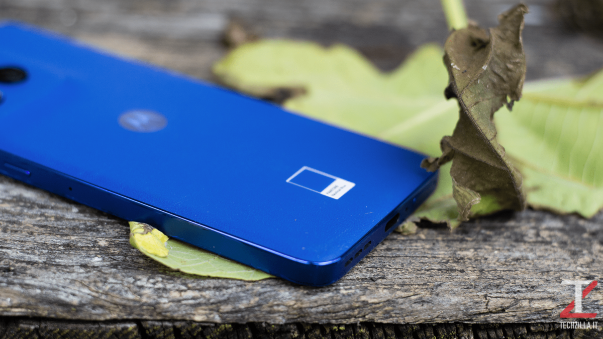 Recensione Motorola Edge 50 Neo - Il telefono di fascia media che ci piace 18 erew min