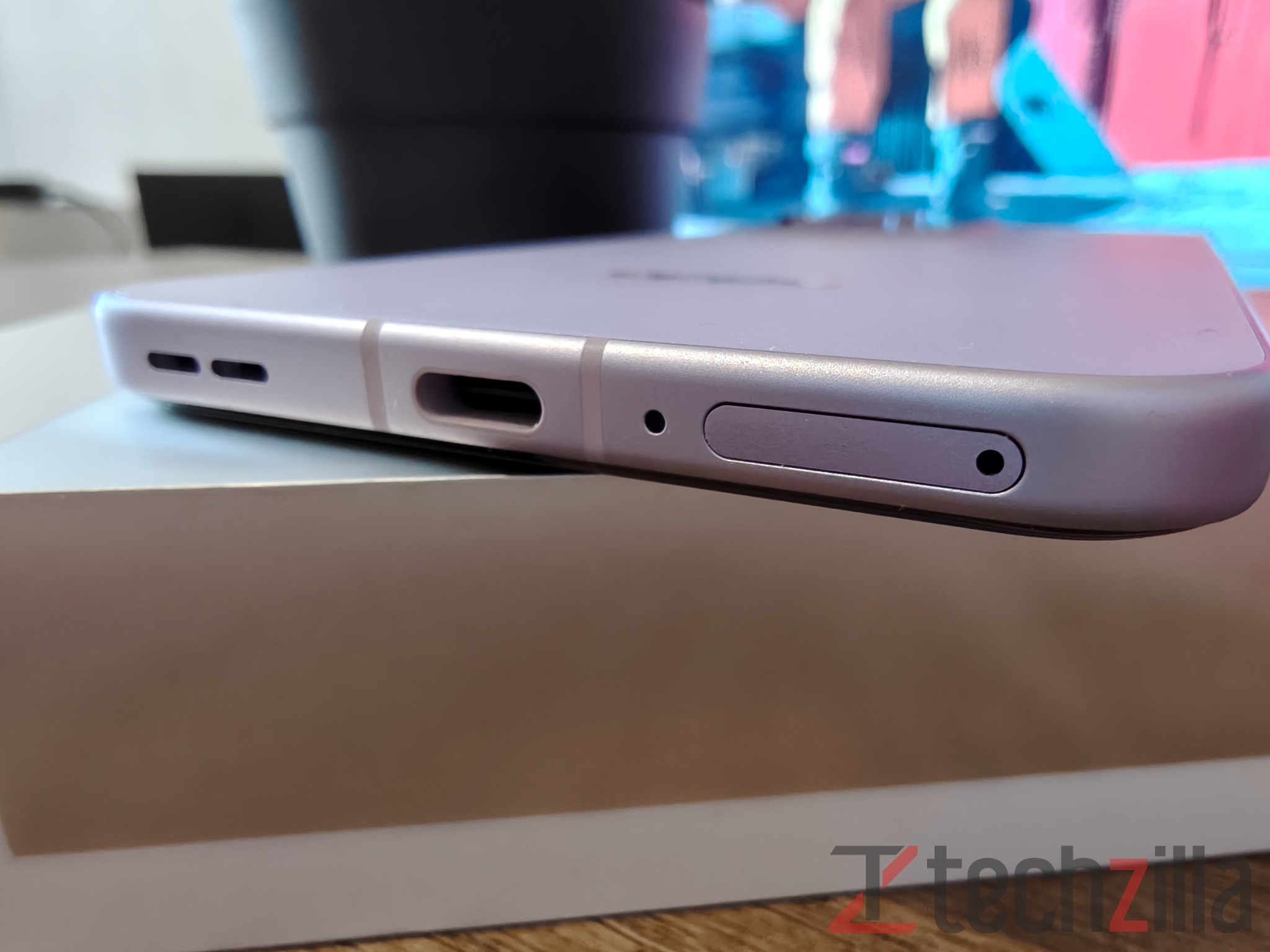 Recensione OPPO Reno 13 Pro: Design unico e resistente a tutto 8 recensione oppo reno 13 pro 32