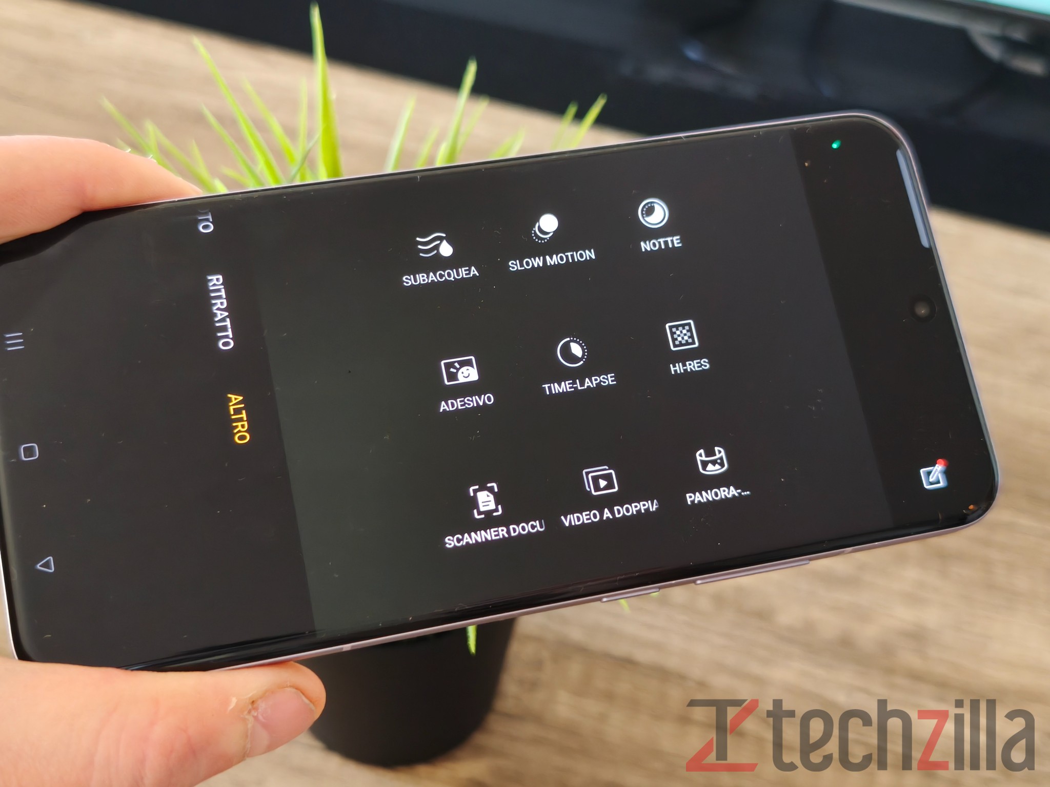Recensione OPPO Reno 13 Pro: Design unico e resistente a tutto 30 recensione oppo reno 13 pro 47