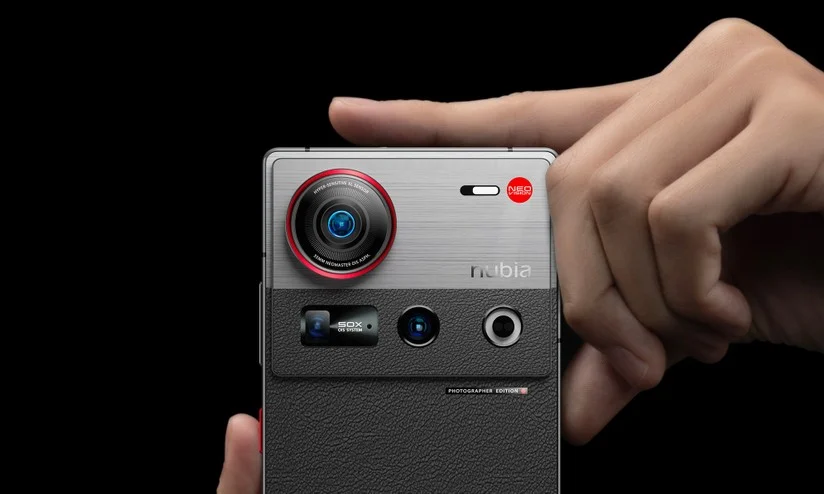 nubia Z70S Ultra è ufficiale e promette una rivoluzione fotografica. C'è anche nubia Pad Pro 3 1254724