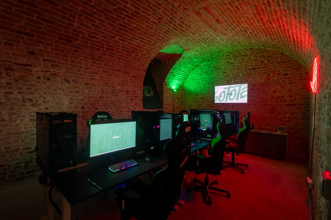 Reply Totem inaugura la nuova Gaming House nel cuore di Torino 4 AB077500 HDR Medie