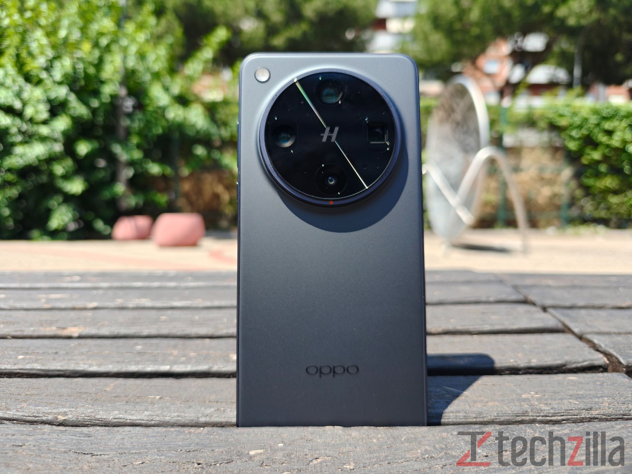 Recensione OPPO Find X8 Ultra: foto e autonomia da urlo! 14 recensione oppo find X8 ultra tz 18