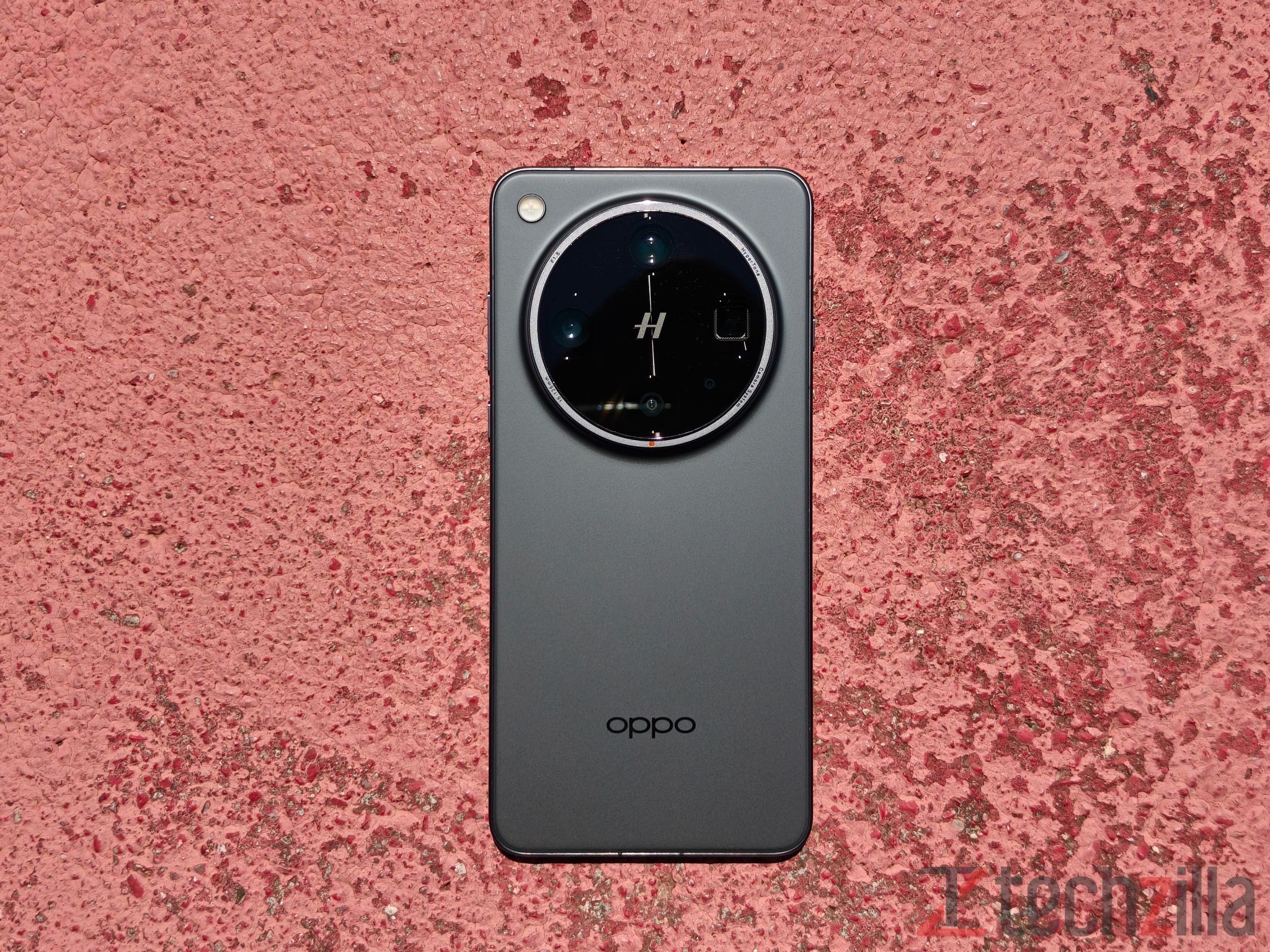 recensione oppo find X8 ultra tz 25