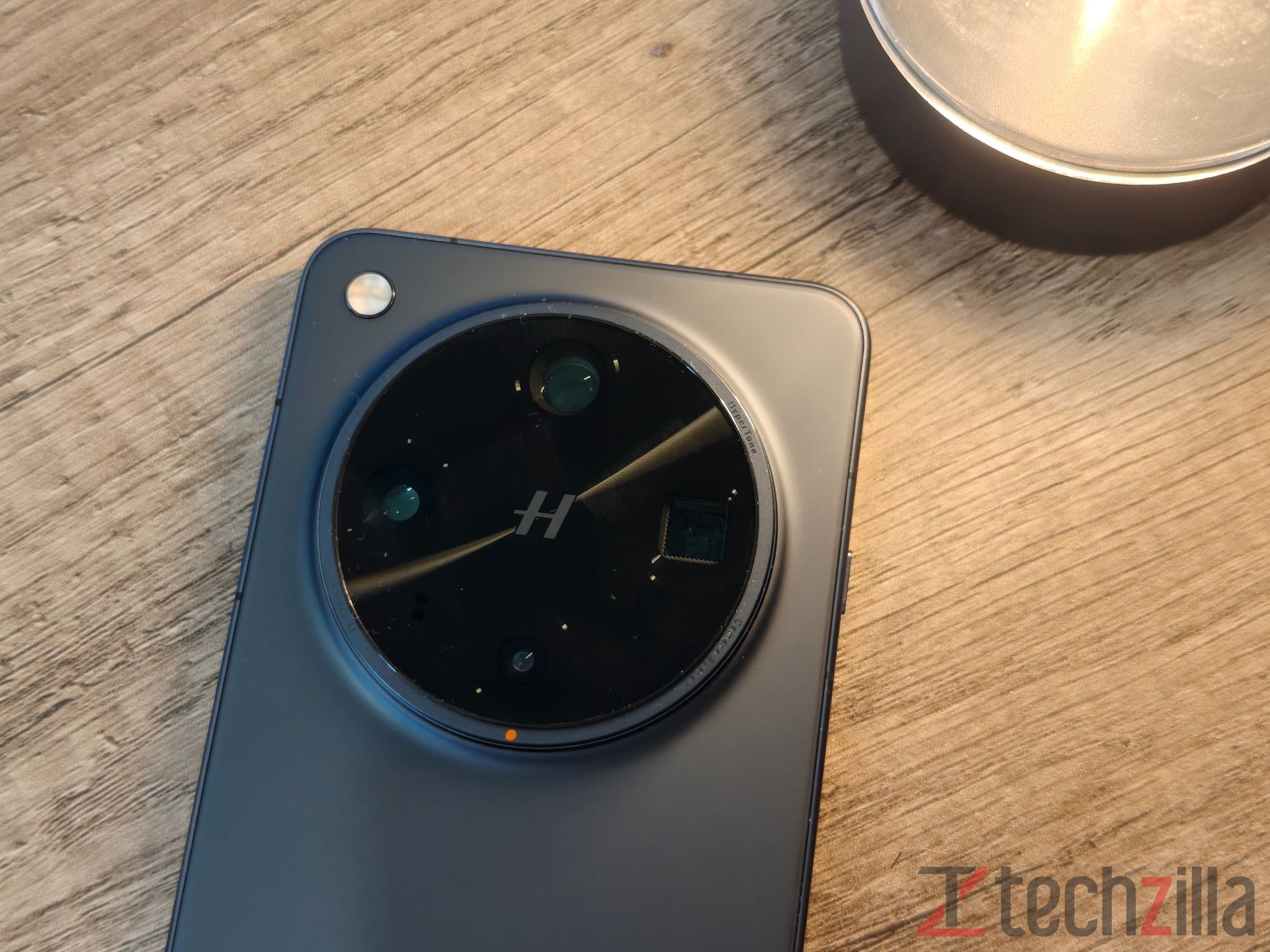 Recensione OPPO Find X8 Ultra: foto e autonomia da urlo! 23 recensione oppo find X8 ultra tz 72